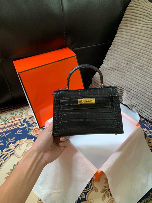 エルメス バッグ 激安背面デザイン